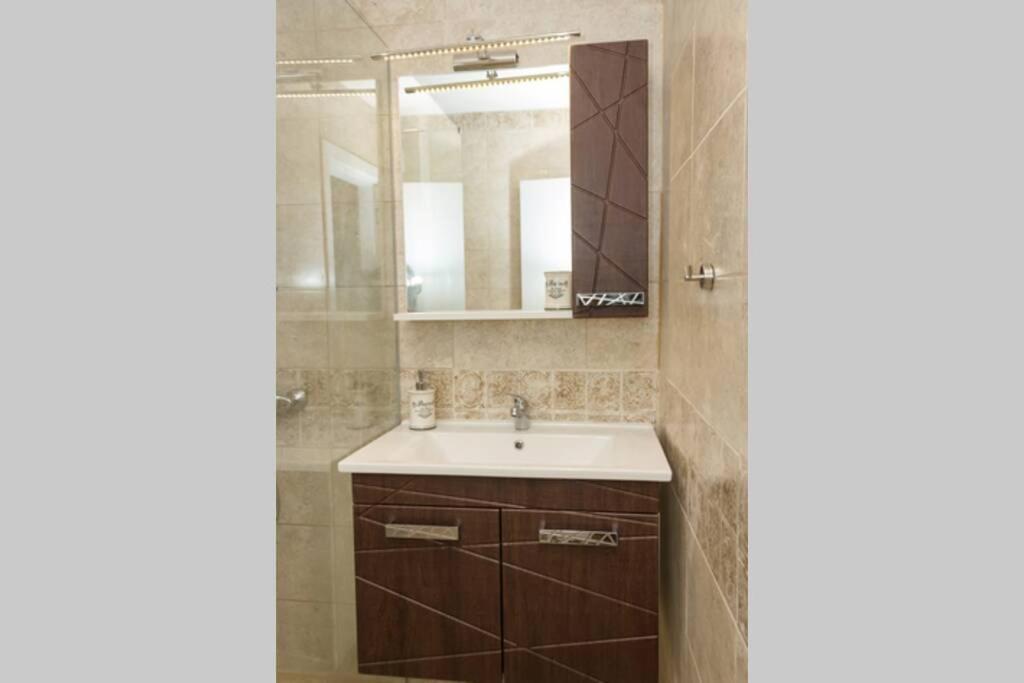 Perfect Summer Vacation Rental - One-Bedroom Flat By Flat Mаnager توبولا المظهر الخارجي الصورة