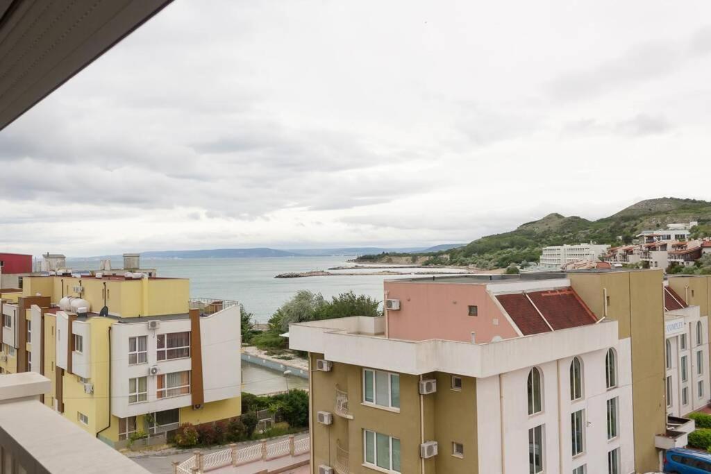 Perfect Summer Vacation Rental - One-Bedroom Flat By Flat Mаnager توبولا المظهر الخارجي الصورة