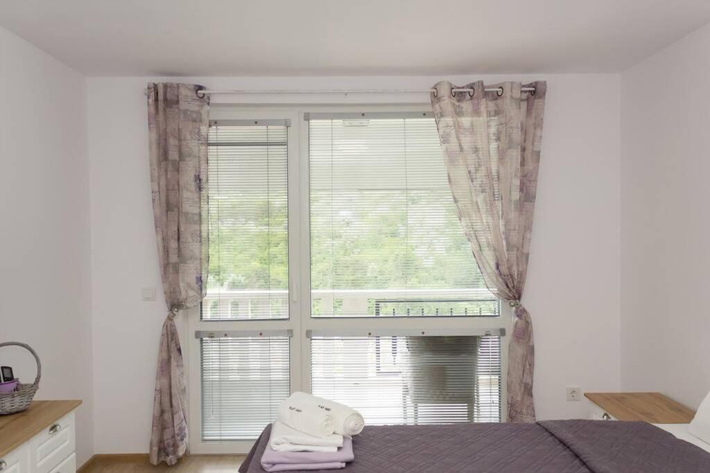 Perfect Summer Vacation Rental - One-Bedroom Flat By Flat Mаnager توبولا المظهر الخارجي الصورة